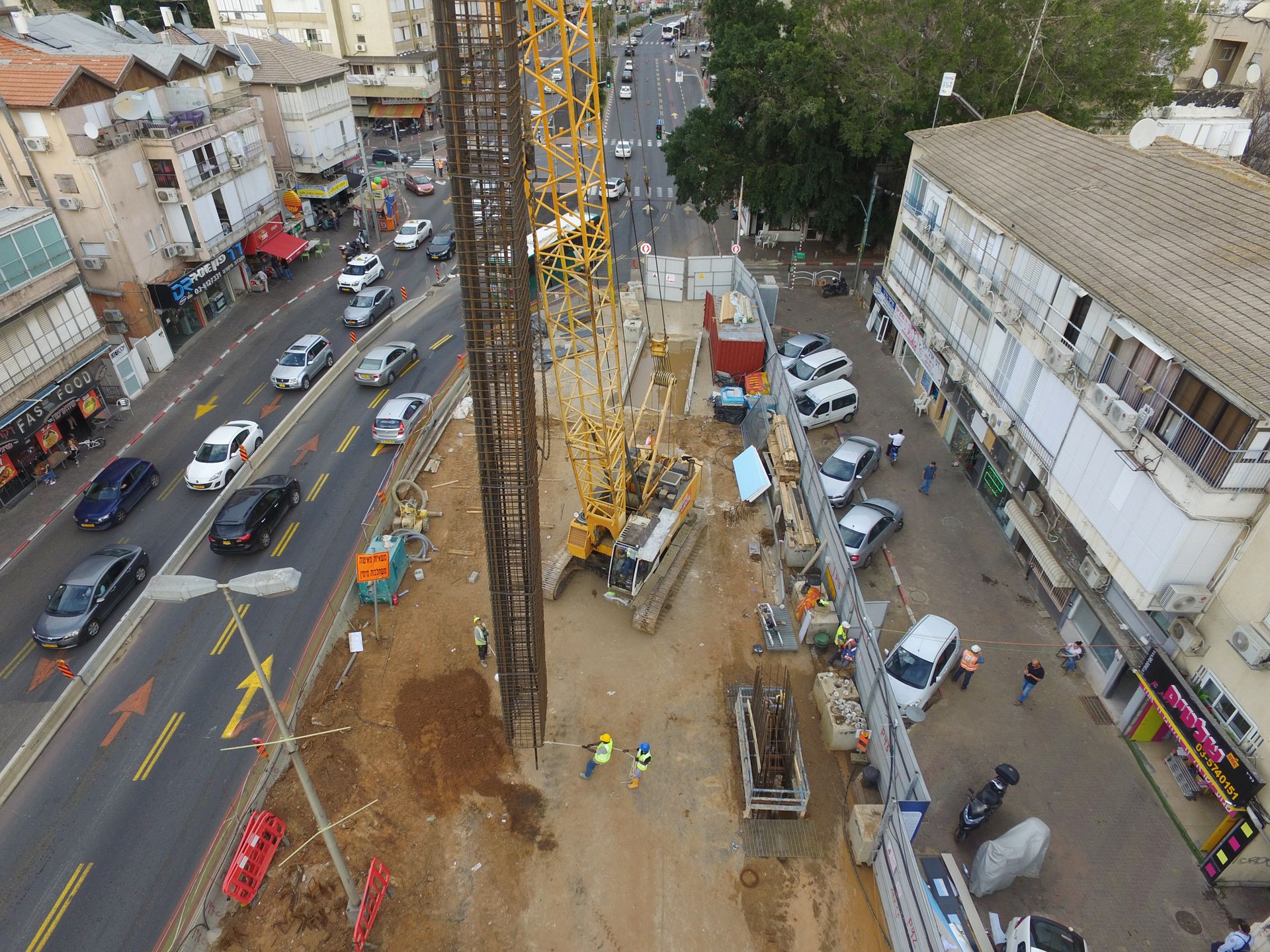 תחנות רכבת קלה - הקו האדום - ת